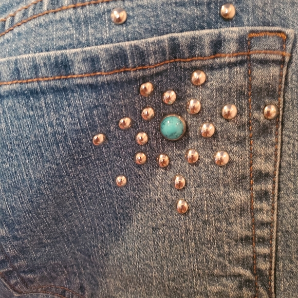 Not Your Daughter's Jeans with rhinestones. Size 6 - Picture 5 of 9